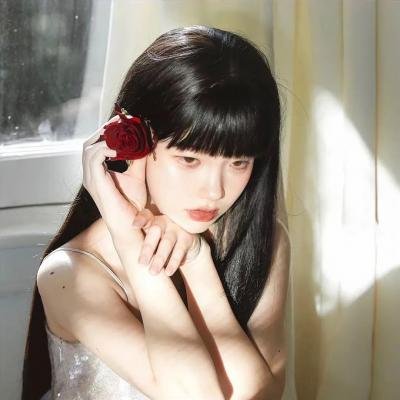 桃花绽放